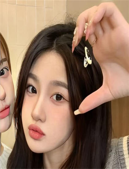 《转生初夜贪婪所求》主题思想深度解读：核心意义与社会价值分析